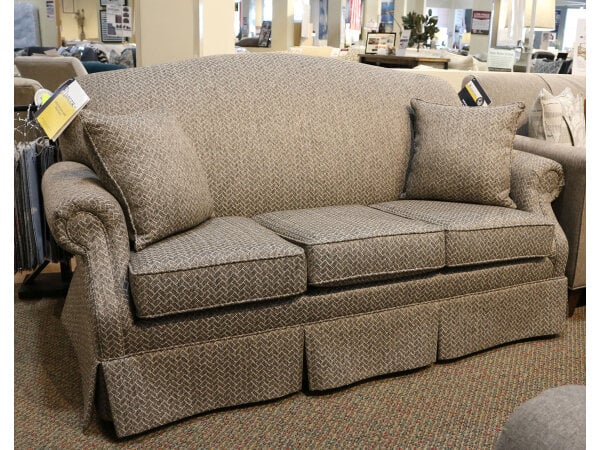 1546 Sofa Sofas Customizable