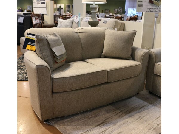 552 Loveseat Loveseats Customizable
