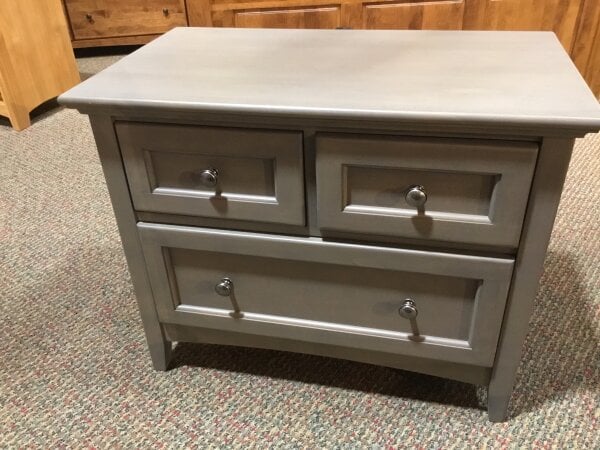 W.W.Frederick 3 Drawer  Nightstand Final Price Bedroom Clearance 3